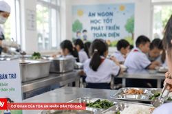 Hà Nội siết quản lý bữa ăn bán trú