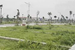 Đất nền từ ‘sốt’ sang 'ế’, nhà đầu tư mắc kẹt