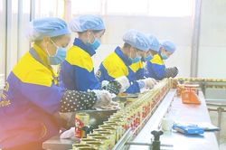 Hàng Việt nâng sức cạnh tranh, mở rộng thị trường