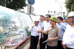 Tập trung nguồn lực, phấn đấu vượt tiến độ ba cầu vượt sông Hồng