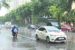 Cảnh báo dông, lốc, sét, mưa đá