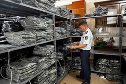 Hà Nội: Liên tiếp phát hiện hàng hóa nhập lậu tại phường Việt Hưng