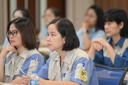 Đồng hành cùng doanh nghiệp tháo gỡ khó khăn về bảo hiểm xã hội và hợp đồng điện tử