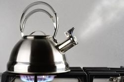 Dùng nước máy đun sôi hàng ngày, đừng bỏ qua 5 điều nhỏ này để nước sạch hơn