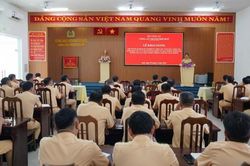 CSGT Công an thành phố Huế: Vững nghiệp vụ, chuẩn tác phong, mạnh công nghệ