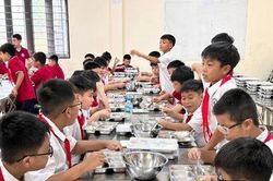 Đại Thanh: Kiểm tra đột xuất công tác tổ chức bữa ăn bán trú học đường