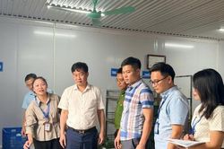 Xã Trung Giã kiểm soát chặt bữa ăn bán trú
