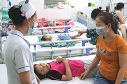 TP. HCM đã ghi nhận hơn 31.000 ca sốt xuất huyết, cần 'lá chắn kép' phòng bệnh