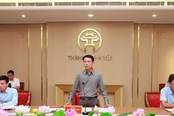 Hà Nội: Khẩn trương báo cáo quỹ đất phục vụ tái định cư để cải tạo chung cư cũ