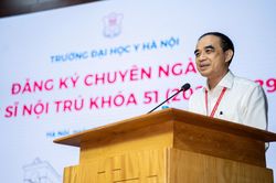 Hiệu trưởng ĐH Y Hà Nội nêu định nghĩa rõ nhất về bác sĩ nội trú