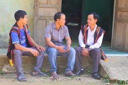 Quảng Ngãi: 1.098 thôn, tổ dân phố được kiện toàn theo mô hình 'Dân tin - Đảng cử'