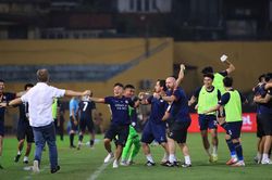 Thi đấu thiếu người, CAHN vẫn thắng Thể Công Viettel ở trận derby Thủ đô