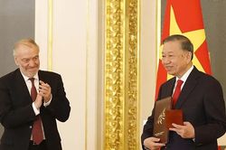 [Ảnh] Tổng Bí thư, Chủ tịch nước Tô Lâm nhận Giải thưởng Hòa bình Lev Tolstoy năm 2026