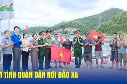 Ấm tình quân dân nơi đảo xa