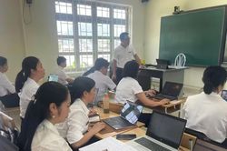 Xây dựng môi trường để học sinh được nghe, nói và sử dụng tiếng Anh thường xuyên