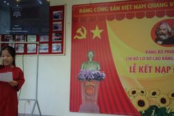 Kết nạp đảng viên trẻ, tạo nguồn từ giảng đường