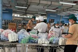 Vụ học sinh ăn trưa muộn, thiếu suất ở Hà Nội: Hiệu trưởng giải trình về chế độ phát ngôn