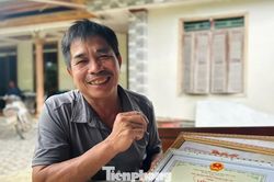 Niềm tự hào của người bố thợ xây có con gái đứng thứ 8 kỳ thi bác sĩ nội trú