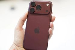 Clip trên tay iPhone 18 Pro và iPhone 18 Pro Max vừa ra mắt