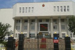 Trộm 77 triệu đồng cùng vòng vàng của ông bà, cháu gái lĩnh 6 tháng tù