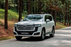 Toyota Việt Nam giới thiệu Land Cruiser 300 HEV, giá từ 4,71 tỷ đồng