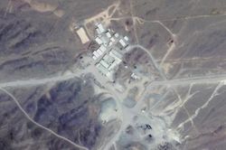 Iran âm thầm tăng cường gia cố cơ sở hạt nhân bí ẩn dưới núi