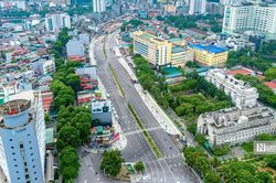 Hà Nội 'chạy đua' làm đường, mở lối cho những cực phát triển mới