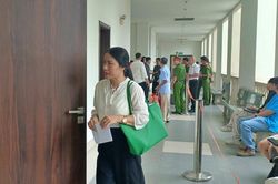 Bất ngờ tại phiên toà nữ Hiệu trưởng THCS Ba Đình 'thu sai' tiền học thêm