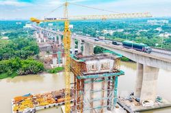 Hơn 70 mũi thi công gấp rút mở rộng cao tốc TP. Hồ Chí Minh - Long Thành