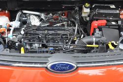 Ford gọi lại hàng trăm nhân sự từng bị sa thải