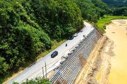 Sẵn sàng phương án ứng phó thiên tai, bảo đảm giao thông