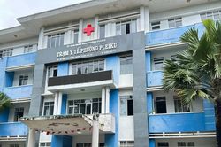 Khẩn trương hoàn thiện các điều kiện để Trạm Y tế phường Pleiku hoạt động khám chữa bệnh