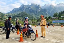 Cục Cảnh sát giao thông triển khai chiến dịch đào tạo kỹ năng lái xe máy an toàn trên toàn quốc