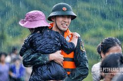 Đoàn Tây Sơn sát cánh cùng dân
