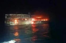 Cháy phà ngoài khơi Philippines, ít nhất 5 người thiệt mạng