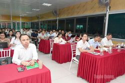 Nâng cao năng lực cán bộ trong tiếp công dân và giải quyết TTHC