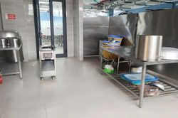 Phường Tây Mỗ dừng nhà cung cấp suất ăn trường Nguyễn Quý Đức vì chậm chia suất