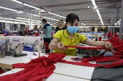 Nâng ngưỡng khấu trừ thuế thu nhập cá nhân: Bước ngoặt “bảo vệ” quyền lợi người lao động
