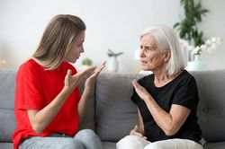 Vì sao mẹ chồng – nàng dâu dễ mâu thuẫn? Câu trả lời không nằm ở chuyện 'ai đúng, ai sai'