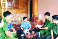Lan tỏa phong trào thi đua 'Ba nhất' ở Công an xã Đức Đồng