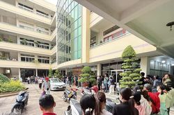TP Hồ Chí Minh tháo gỡ việc phụ huynh xếp hàng mua sách giáo khoa