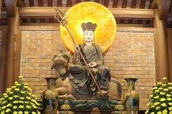 Sống như đất là "thực tập hạnh nguyện Bồ-tát Địa Tạng"
