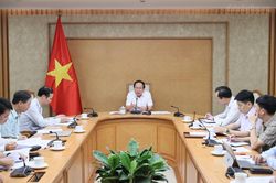 Bảo đảm đủ sách giáo khoa, không để ảnh hưởng việc dạy và học