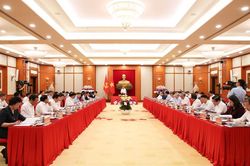 Hướng tới 100 năm thành lập Đảng: Niềm tin và trách nhiệm!
