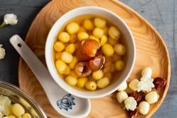 Thường xuyên mất ngủ, đừng bỏ qua những món ăn này