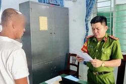 Khởi tố đối tượng côn đồ về tội 'chống người thi hành công vụ'