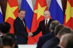 Tổng thống Putin đọc thơ Bác Hồ tại tiệc chiêu đãi Tổng Bí thư, Chủ tịch nước