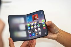 iPhone Duo gây ấn tượng về trải nghiệm gập