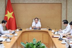 Phó Thủ tướng chỉ đạo khẩn về tình trạng thiếu sách giáo khoa cục bộ