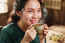 Phụ nữ nên uống gì để sắc da hồng hào, tươi tắn hơn?